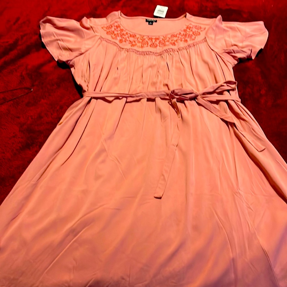 Beautiful peach/coral summer dress